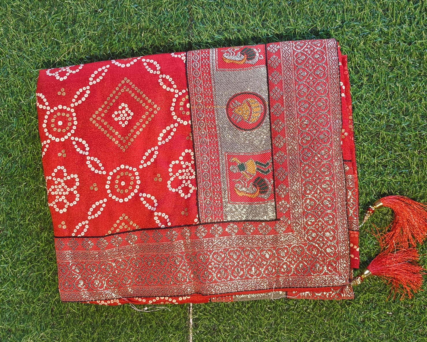 Trendding bandhani silk saree